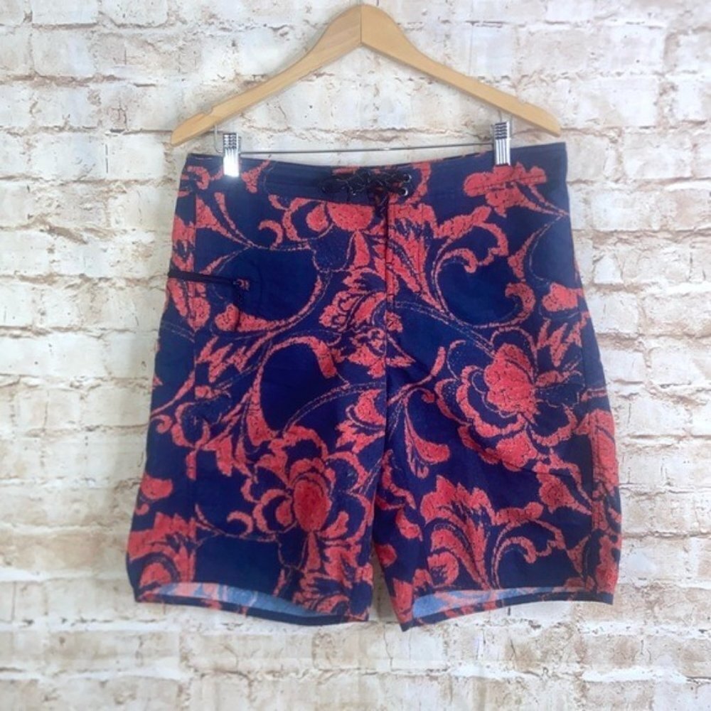 Patagonia Navy Blue Red Floral Hawaiian Lace Up Board Swim Shorts Size 34